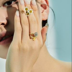 Moveable Sunflower Zirconia Open Rings 70400232 Moveable Sunflower Zirconia Open Rings 70400232