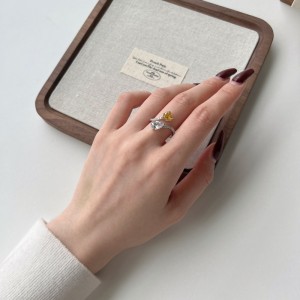 8A High Carbon Zirconia Heart Open Ring 70400248