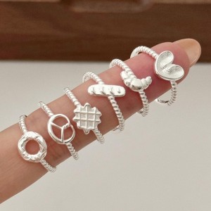 925 Sterling Silver Croissant Donut Dome Adjustable Open Ring 70400269