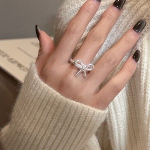 925 Sterling Silver Adjustable Twisted Rope Bow Ring 70400272 925 Sterling Silver Adjustable Twisted Rope Bow Ring 70400272