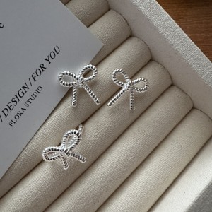 925 Sterling Silver Adjustable Twisted Rope Bow Ring 70400272 925 Sterling Silver Adjustable Twisted Rope Bow Ring 70400272