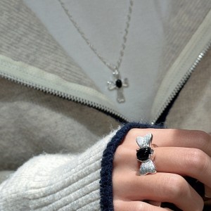 925 Sterling Silver Frosted Bow Black Agate Adjustable Ring 70400280