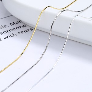 925 Sterling Silver 0.65mm 8-Sided Faceted Snake Chain 80100097 925 Sterling Silver 0.65mm 8-Sided Faceted Snake Chain 80100097