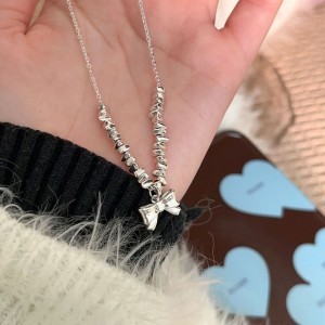 Mini Crash Silver Bow Pendant Necklaces 80200202 Mini Crash Silver Bow Pendant Necklaces 80200202
