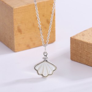 White Shell Zirconia Pendant Necklaces 80200211 White Shell Zirconia Pendant Necklaces 80200211