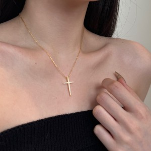 925 Sterling Silver Cross Pendant Necklace 80200225