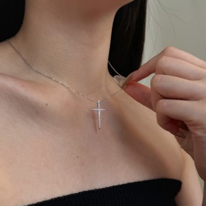925 Sterling Silver Cross Pendant Necklace 80200225