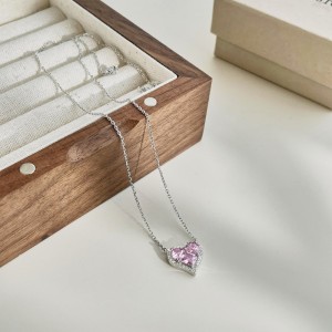 S925 Party Zirconia Heart Pendant Necklace 80200303