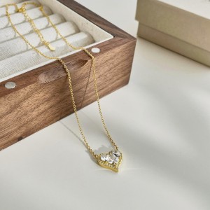 S925 Party Zirconia Heart Pendant Necklace 80200303