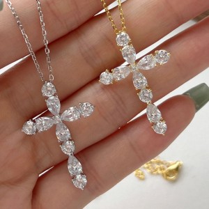 925 Sterling Silver Zirconia Cross Necklace 80200316