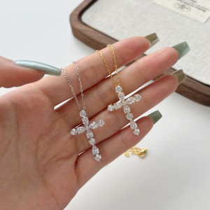 925 Sterling Silver Zirconia Cross Necklace 80200316