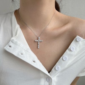 925 Sterling Silver Zirconia Cross Necklace 80200316