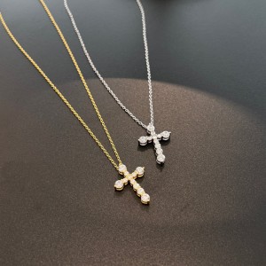 925 Sterling Silver Zirconia Cross Pendant Necklace 80200322