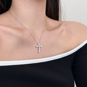 925 Sterling Silver Zirconia Cross Pendant Necklace 80200322