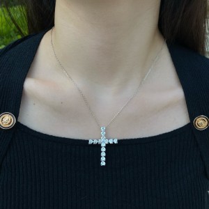 925 Sterling Silver 5A Heart Zirconia Cross Necklace 80200325