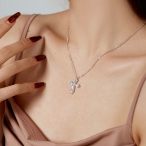 S925 Unique Zirconia Cross Pendant Necklace 80200328