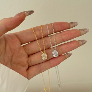 925 Sterling Silver 8A Rectangle Zirconia Necklace 80200332