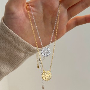S925 Zirconia Star Brushed Round Pendant Necklace 80200343