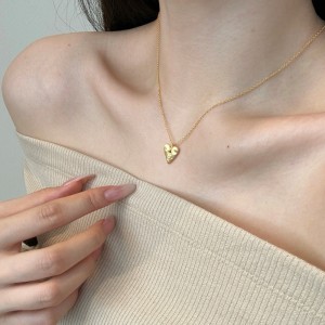 S925 Zirconia Star Brushed Heart Necklace 80200344