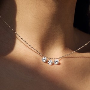 S925 Shiny Three Round Zirconia Necklace 80200348