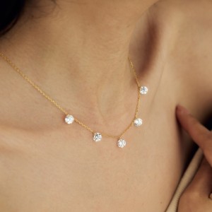 S925 Bling Five Round Zirconia Necklace 80200349