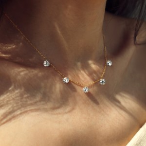 S925 Bling Five Round Zirconia Necklace 80200349