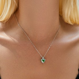 S925 Vintage Emerald Zirconia Necklace 80200378