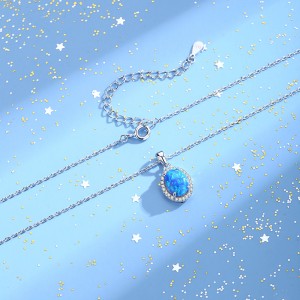 925 Sterling Silver Oval Opal Zircon Halo Pendant Necklace 80200401