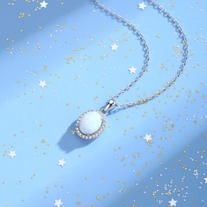 925 Sterling Silver Oval Opal Zircon Halo Pendant Necklace 80200401