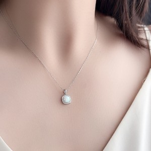 925 Sterling Silver Cushion Opal Pendant Necklace 80200403