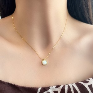 925 Sterling Silver Cushion Opal Pendant Necklace 80200404