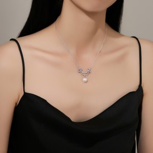 S925 Zirconia Smile Fresh Water Pearl Necklace 80200410