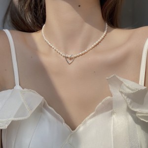 925 Sterling Silver Fresh Water Pearl Heart Pendant Necklace 80200440