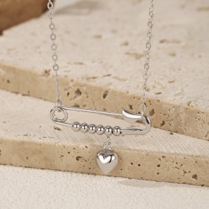 925 Sterling Silver Safety Pin Heart Pendant Necklace 80200448