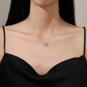 925 Sterling Silver Sparkle CZ Heart Necklace 80200479 925 Sterling Silver Sparkle CZ Heart Necklace 80200479