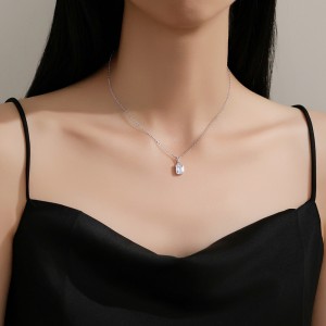 925 Sterling Silver Square Zircon Necklace 80200489