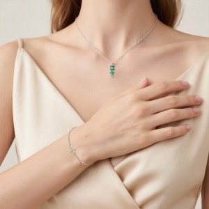 925 Sterling Silver Geometric Synthetic Emerald Necklace 80200519 925 Sterling Silver Geometric Synthetic Emerald Necklace 80200519