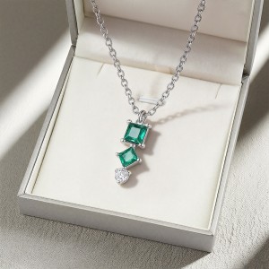 925 Sterling Silver Geometric Synthetic Emerald Necklace 80200519 925 Sterling Silver Geometric Synthetic Emerald Necklace 80200519