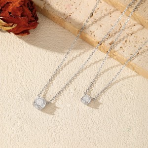 925 Sterling Silver Clear White Rose Cut Necklace 80200533