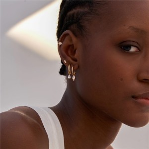 Silver Cubic Zirconia Waterdrop Pendant 90100036 Silver Cubic Zirconia Waterdrop Pendant 90100036