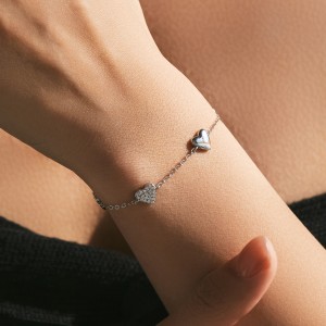 925 Sterling Silver Zirconia Heart Bracelet 100100156