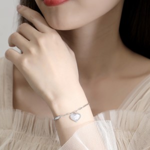 S925 White Mother-of-Pearl Charm Heart Bracelet 100100180