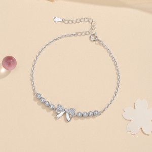 925 Sterling Silver Sparkling Bowknot Bracelet 100100183