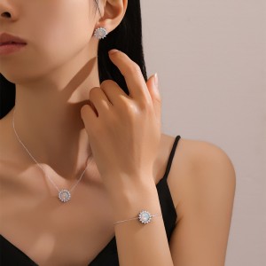 925 Sterling Silver 8mm Natural Opal Bracelet 100100223 925 Sterling Silver 8mm Natural Opal Bracelet 100100223