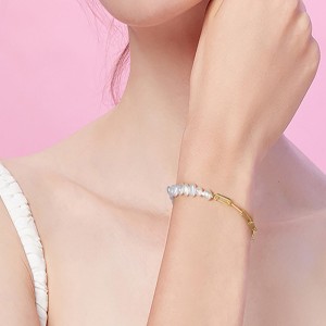 925 Sterling Silver Baroque Pearl Paperclip Bracelet 100500009