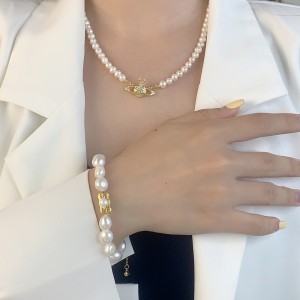 925 Sterling Silver Baroque Freshwater Pearl Bracelet 100500050