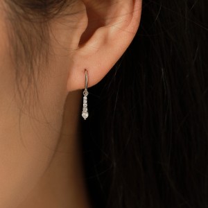 S925 Line Moissanite Dangle Earring 110100010