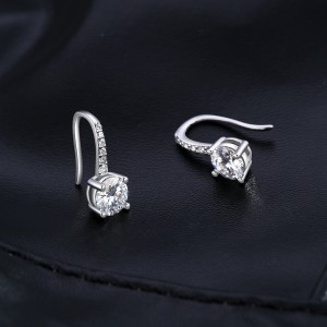 S925 Four Claws Moissanite Dangle Earring 110100011