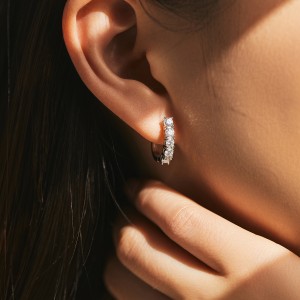 S925 Moissanite U Shape Hoop Earring 110100023