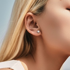 S925 Classical Moissanite Stud Earring 110100032